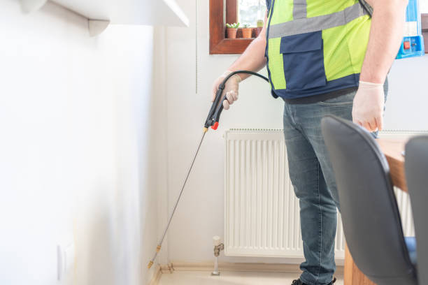 Best Best Pest Control Companies  in Johnston, IA